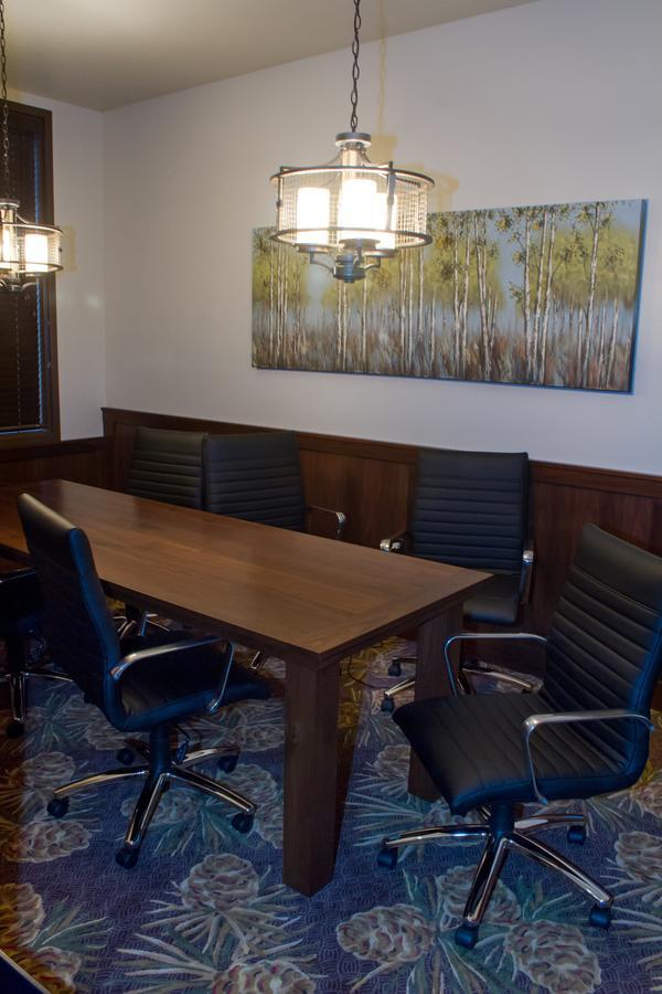 Cedar Creek Lodge & Conference Center Кълъмбия Фолс Екстериор снимка