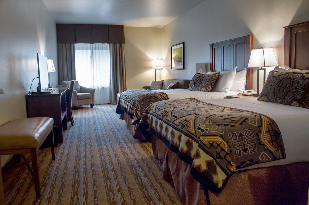 Cedar Creek Lodge & Conference Center Кълъмбия Фолс Екстериор снимка