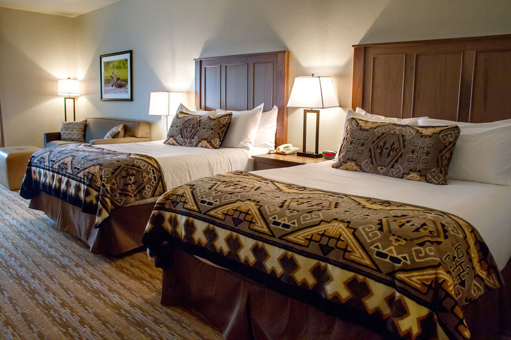 Cedar Creek Lodge & Conference Center Кълъмбия Фолс Екстериор снимка