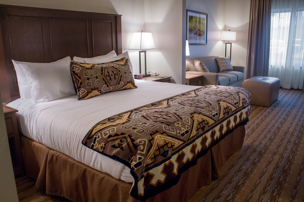 Cedar Creek Lodge & Conference Center Кълъмбия Фолс Екстериор снимка