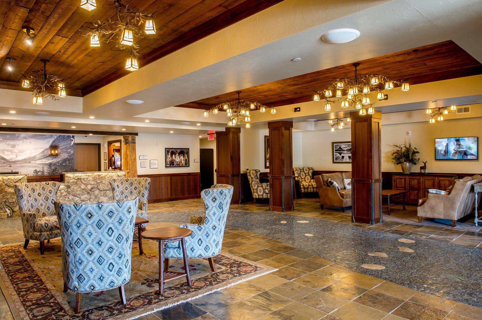 Cedar Creek Lodge & Conference Center Кълъмбия Фолс Екстериор снимка