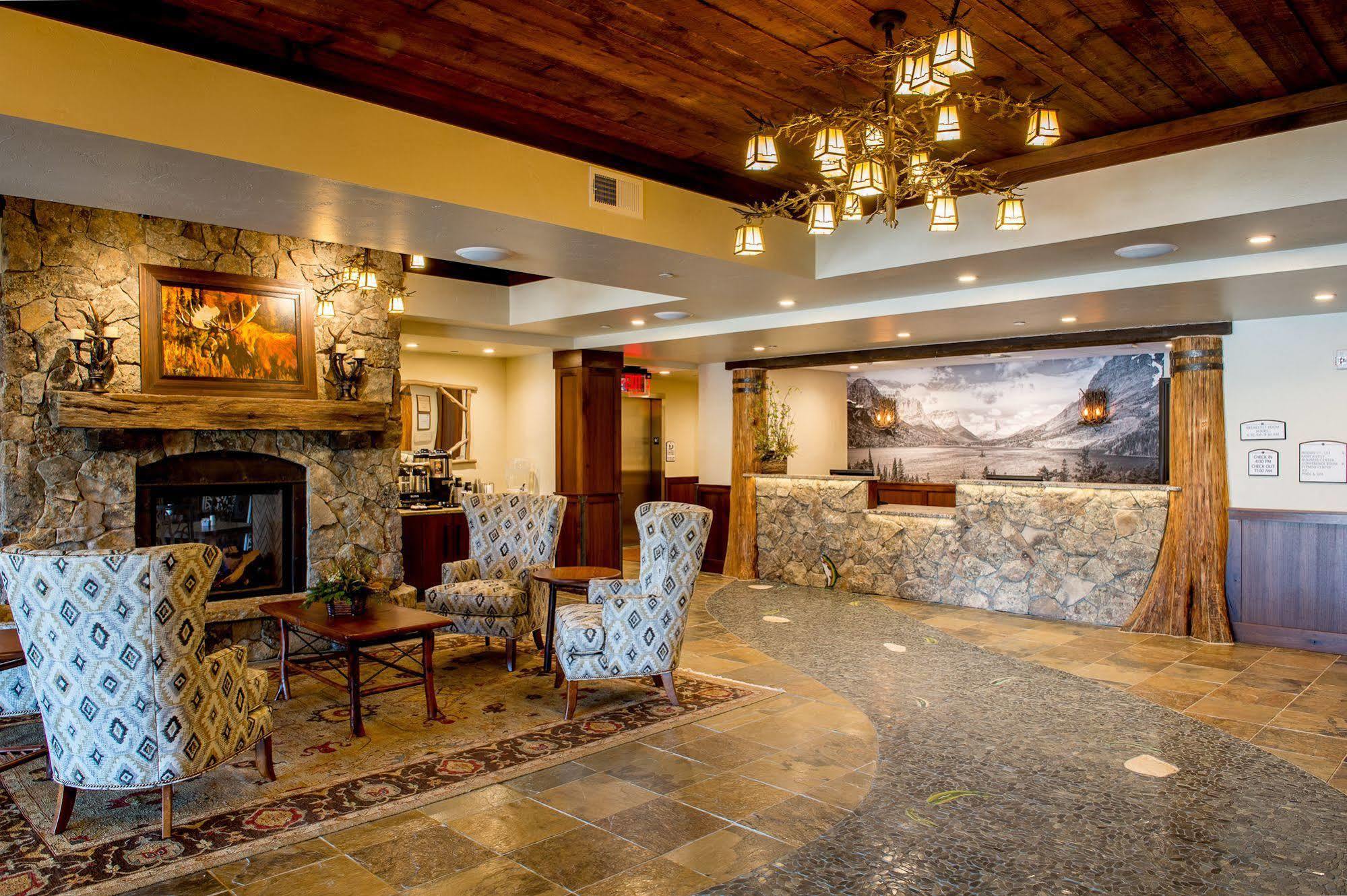 Cedar Creek Lodge & Conference Center Кълъмбия Фолс Екстериор снимка